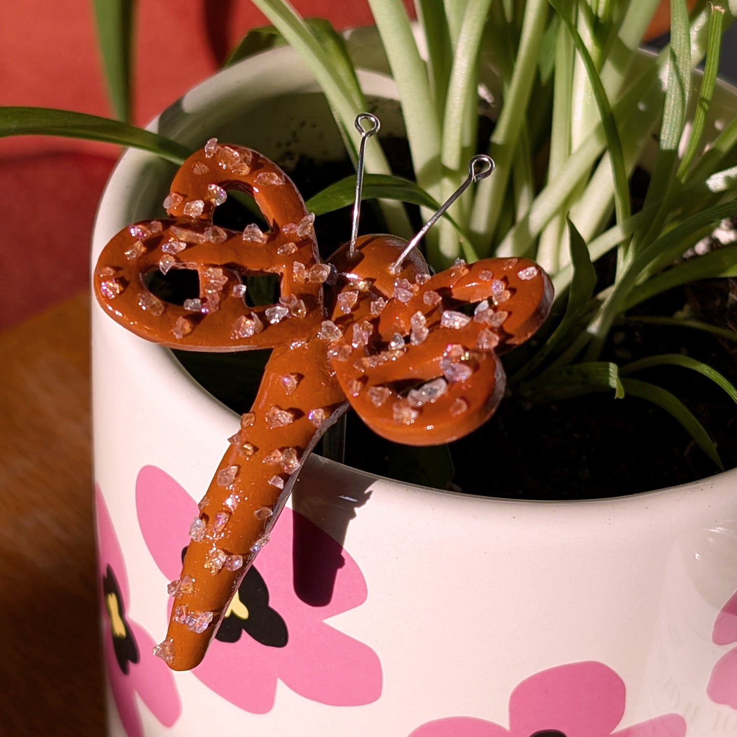 Pretzel Butterfly Plant Friend